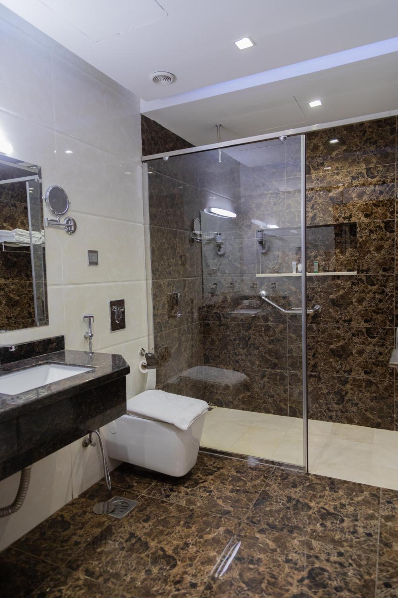 Carawan Hotel Jeddah Bagian luar foto